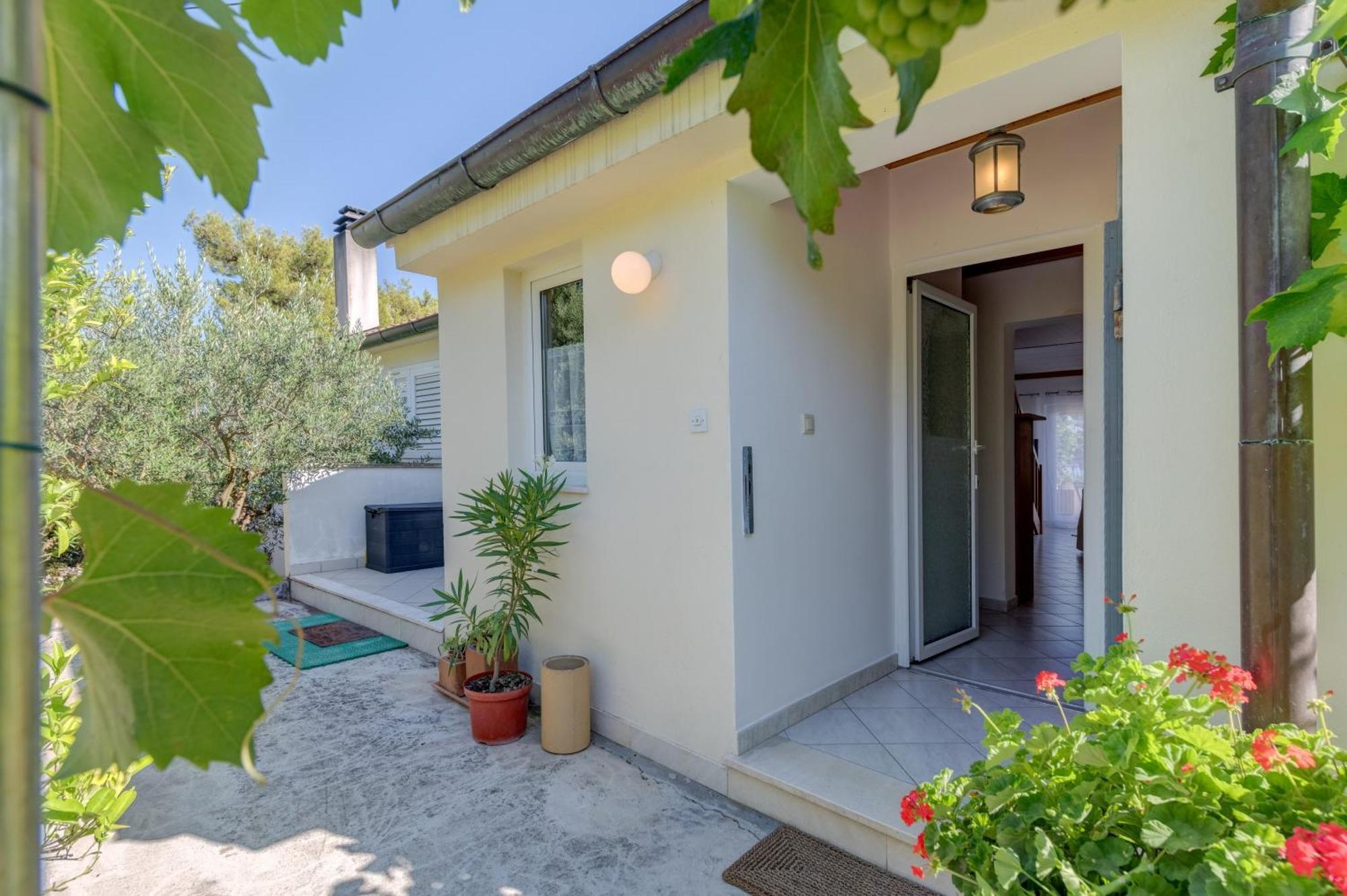 Beachfront Apartment Milan, With Balcony 스플리트 외부 사진
